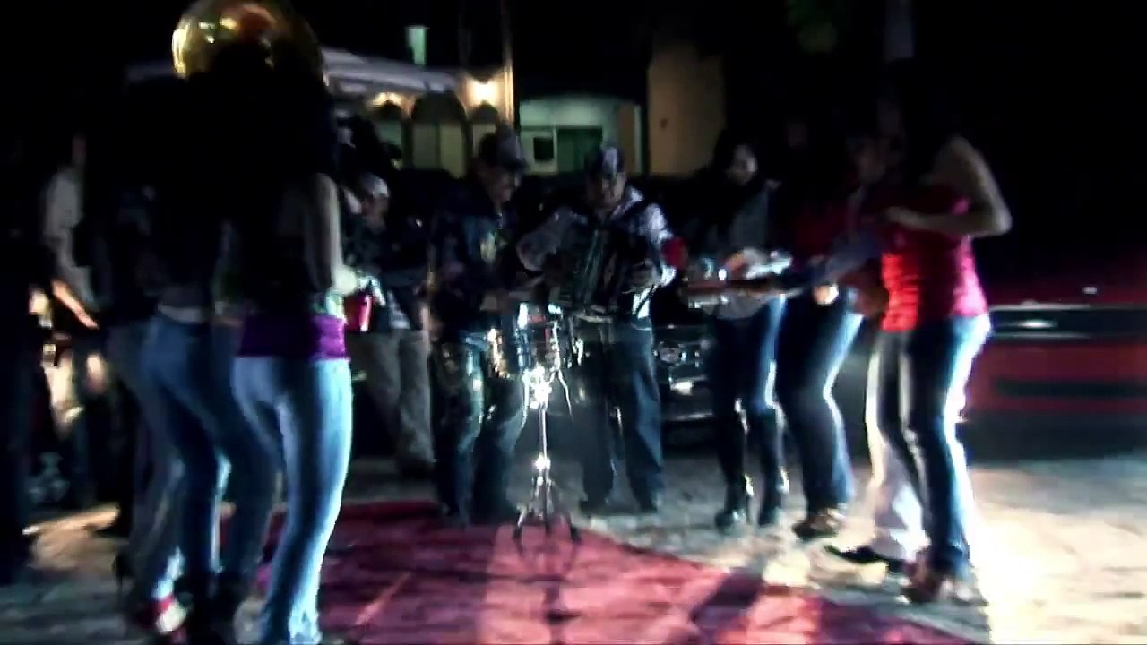 Colmillo Norteño - A La Moda