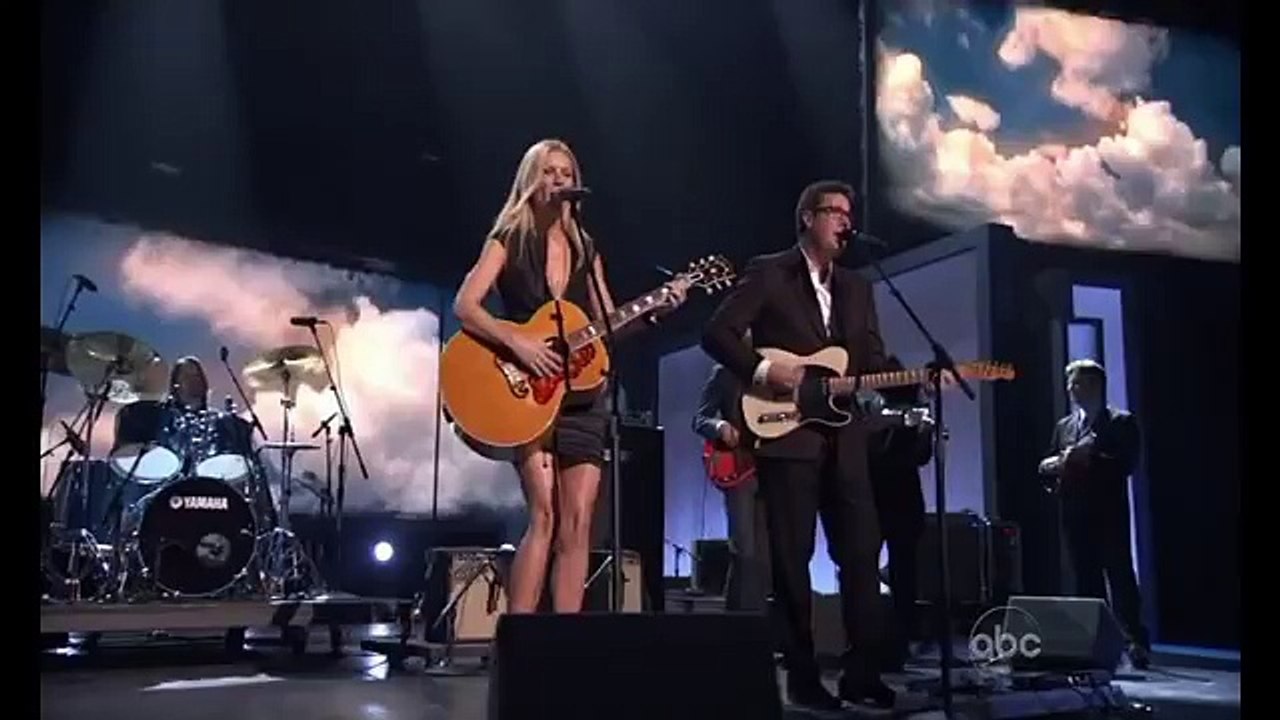 Vince Gill / Gwyneth Paltrow (Country Strong)  2010