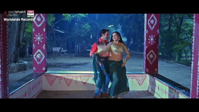 Karela Man Pat Jayi DINESH LAL YADAV ,AAMRAPALI DUBEY BHOJPURI HOT SONG