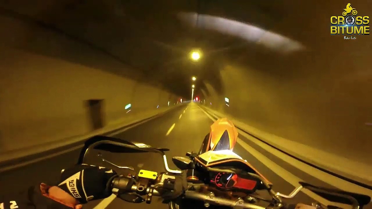 200 Km/h sur une KTM 690
