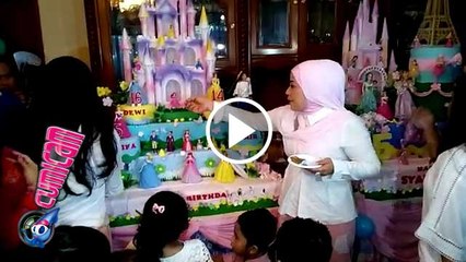 Wow...!! Mewahnya Kue Ultah Anak Muzdalifah - Cumicam 17 April 2016