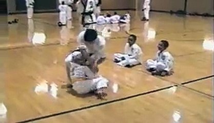 Brave Kid Saves Little Girl's Life