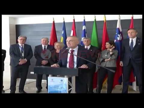 Meta: Integrimi duhet të ecë paralelisht me projektet ekonomike dhe infrastukturore- Ora News