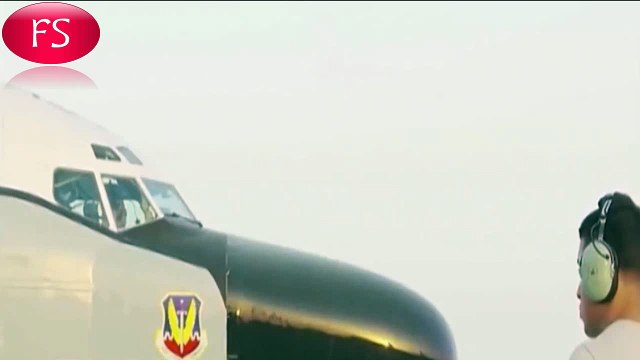 Российский Су-27 перехватил американский самолёт-разведчик