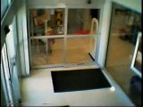 Automatic door i cant see that lol - World best and amazing videos -