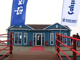 Deniz uçağı 4 yolcusu ile ilk seferini yaptı