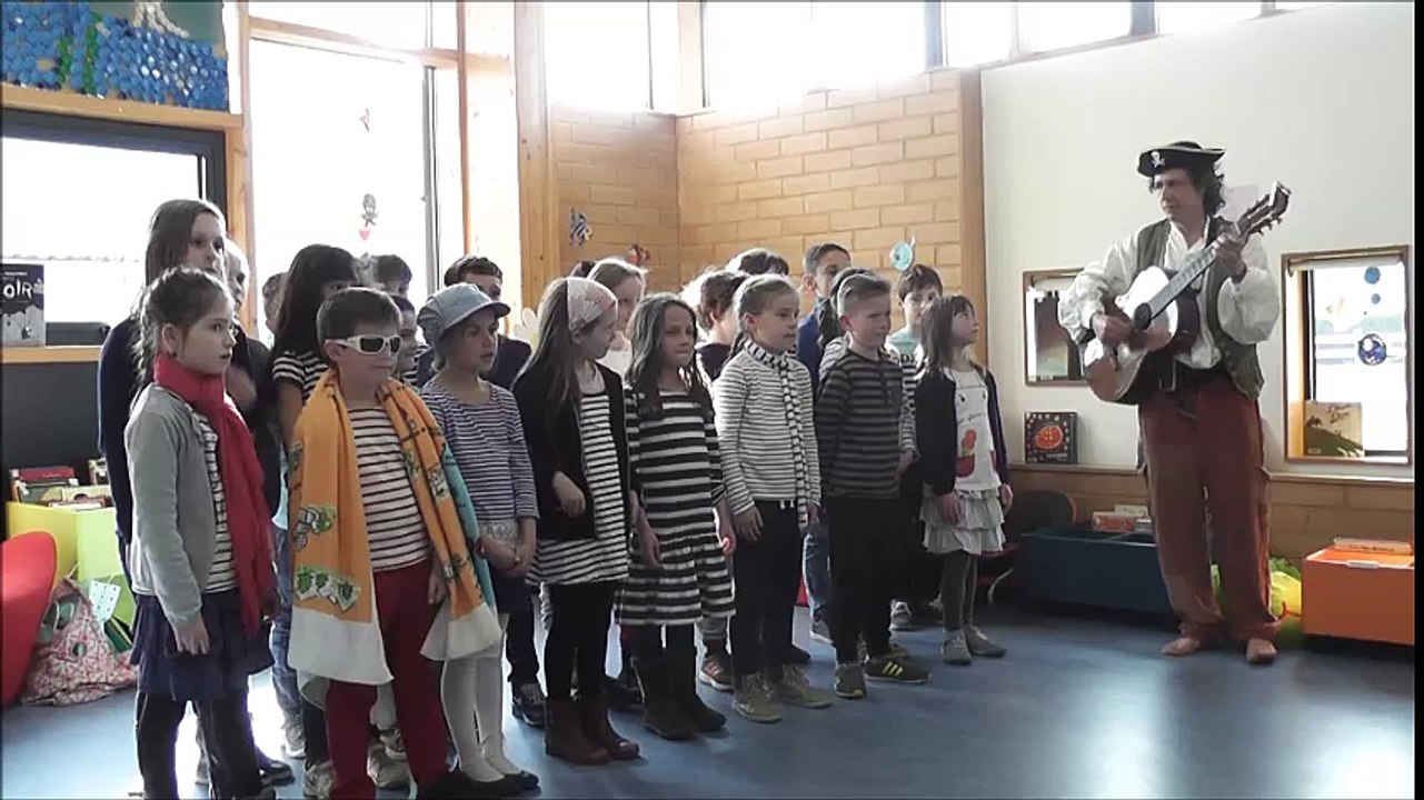 Ecole en choeur - Ecole Badinter St Jean de Boiseau (Allo l'Océan)