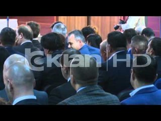 BASHA: NDALIMI I SHULLAZIT PAS PRESIONIT TE SHBA - VE