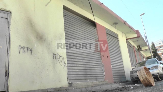 Report TV - Tritol në makinën e pronares së mobilerisë tek Komuna e Parisit