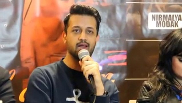 Aatif Aslam Praising Waseem Akram and Shoaib Akhtar in India