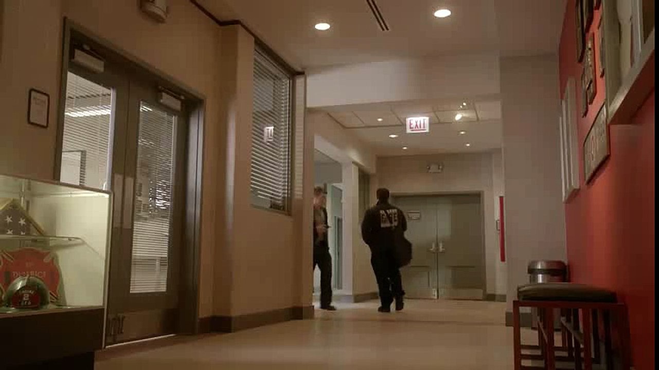 Chicago Fire 4x19 Sneak Peek #1 "I Will Be Walking" - SUB ITA
