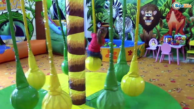 Кукла Ненуко. Ярослава в Детском Развлекательном Центре. Видео для детей. Посылка для Ярославы