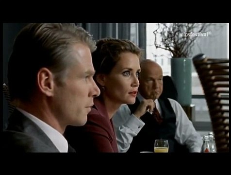 Hannelore Elsner 2003-02-06 2003-02-07 Puppe Mandel (20/20)