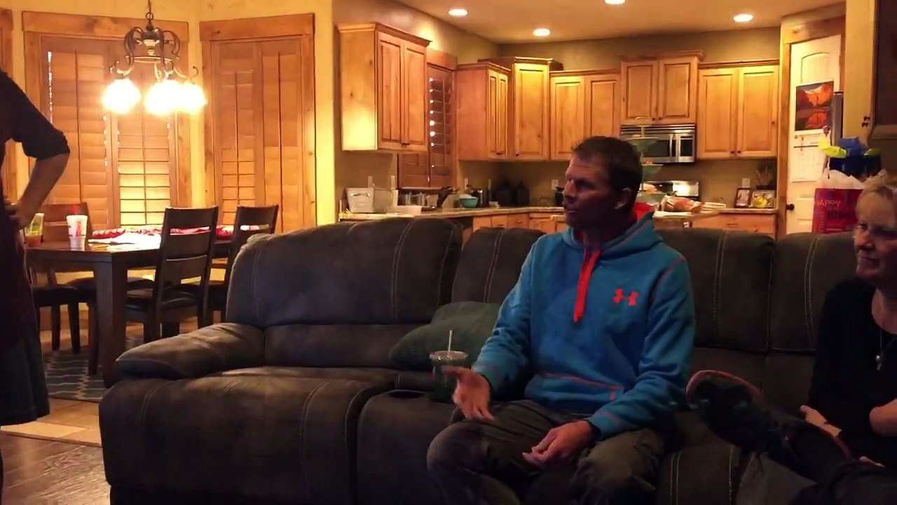 CraZy dad destroys birthday present (wii u)