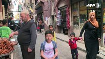 سوريون من دون اوراق اقامة قانونية يعيشون في شبه عزلة في لبنان