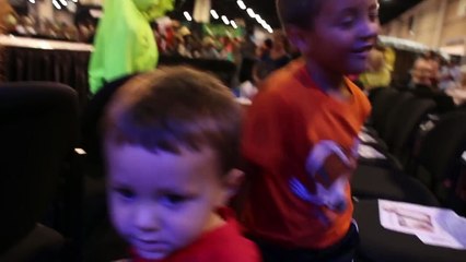Skylander Kids Fashion Show - Skylander Boy, Girl & Lightcore Chase hit the Runway!