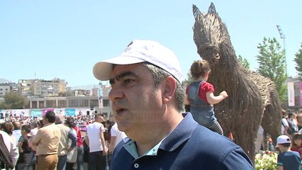 Tiranë, mbërrin edhe hipizmi - Top Channel Albania - News - Lajme