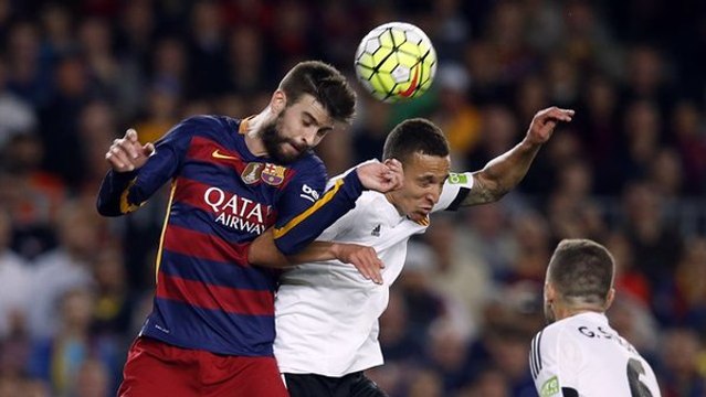 Piqué and Busquets reflect on defeat at home to Valencia