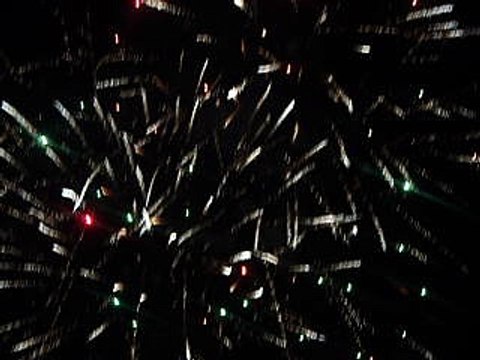 Juegos pirotécnicos en gran noche de celebración de fin de año 2015