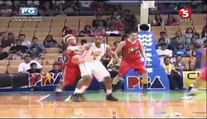 Alaska vs Talk N' Text April 17 2016 3rd Quarter