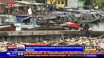 Tuntut Ganti Rugi, Warga Luar Batang Bertahan di Perahu