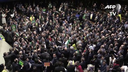 URGENTE: Brasil: Líder del PT reconoce victoria de impeachment
