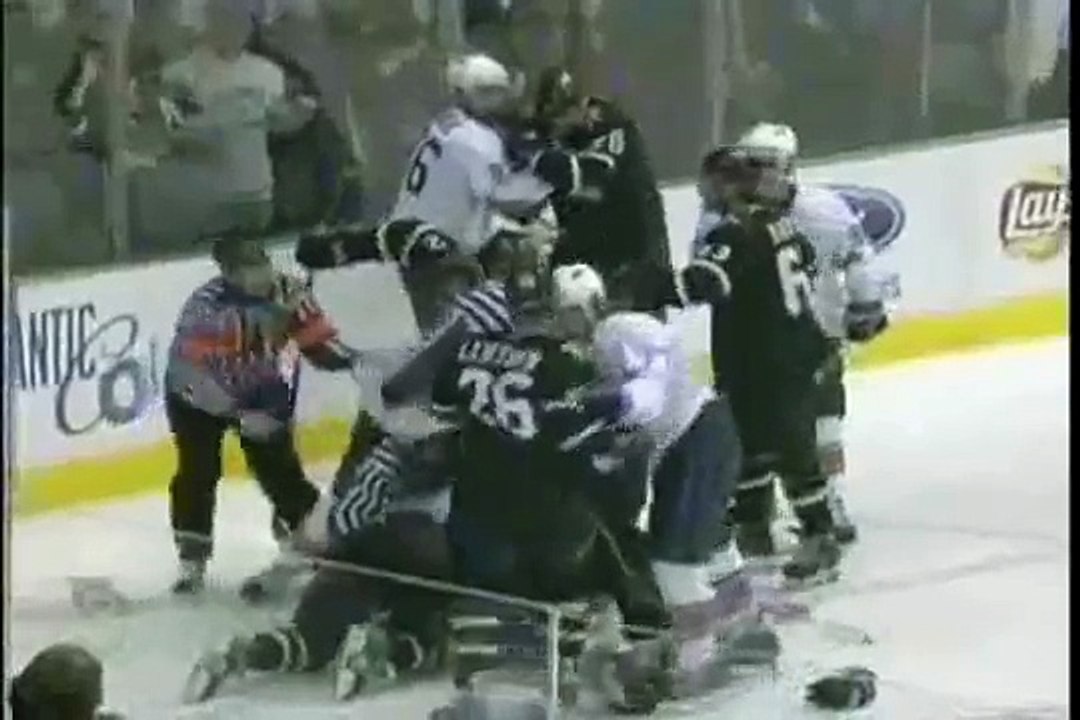 Ethan Moreau vs. Nicklas Grossman