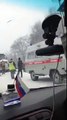 Три человека погибли при столкновении внедорожника и автобуса, везущего детей на соревнова