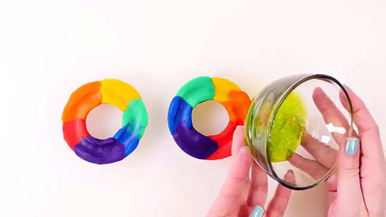 DIY Rainbow Slime Donut using Play-Doh - Gold Sparkle Icing Play Doh Rainbow Foods DCTC