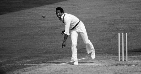 Rare Gary Sobers Unbelievable Chinaman Delivery in 1966