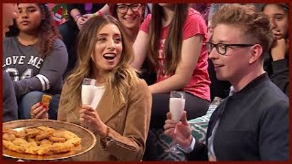 CHICKEN NUGGET FAN CHALLENGE W/ TYLER OAKLEY