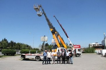 Alkol Alıp Çekici Çağıran Vatandaşa Çekicilerden Ödül