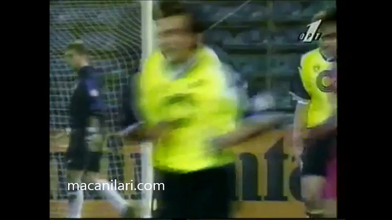 01.11.1995 - 1995-1996 UEFA Champions League Group C Matchday 4 Steaua Bucarest 0-0 Borussia Dortmund