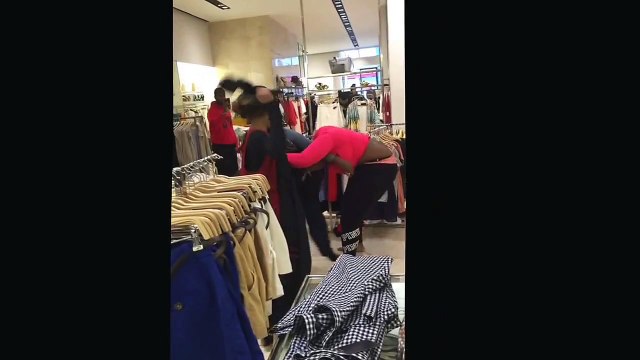 Funny Clips Videos-Watch Online-Best Clips –by Funny & entertainment Videos…Follow Us !!!!!