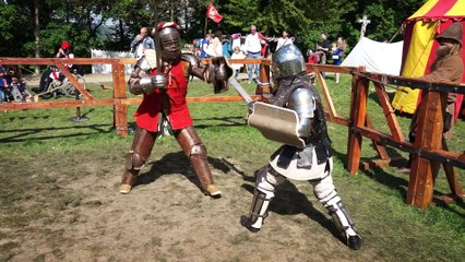 Kingdom Come- Deliverance - Sword Combat Presentation