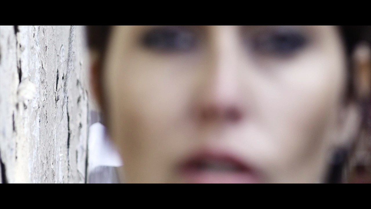 Teaser - Indocile - Alex LB