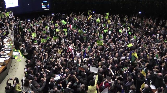 Diputados brasileños abren vía a juicio político a Rousseff