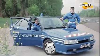 VIDEOSdePOLICE.COM-GN-les-anciennes-voitures-rapides-de-la-gendarmerie