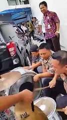 Look At This Guy  Playing Drum