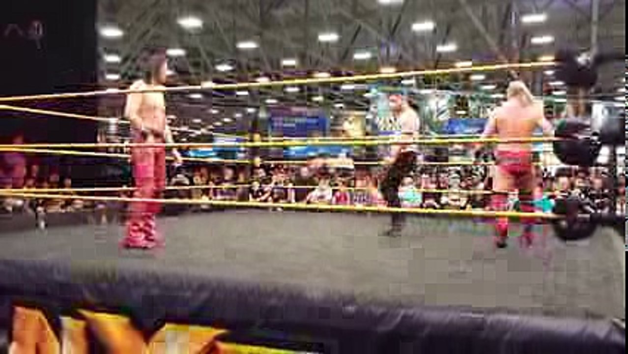 Shinsuke Nakamura vs Wesley Blake - WWE Axxess