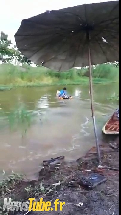 The fastest little home made boat in Thailand