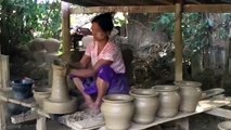 Töpferdorf am Irrawaddy Fluss in Myanmar