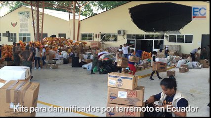 Acopio de kits de ayuda para los damnificados del terremoto