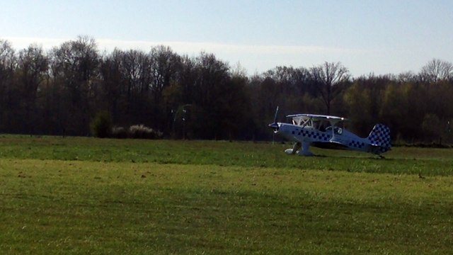 décollage du starduster trescal' sur les traces de l'aéropostale à Château-Thierry