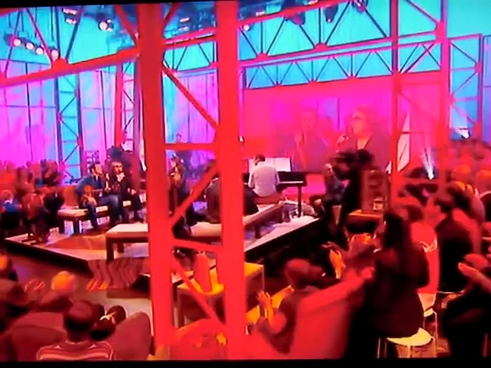 Mon petit bonheur de Félix Leclerc interprété par Alain Barrière, Roch Voisine dans Chabada