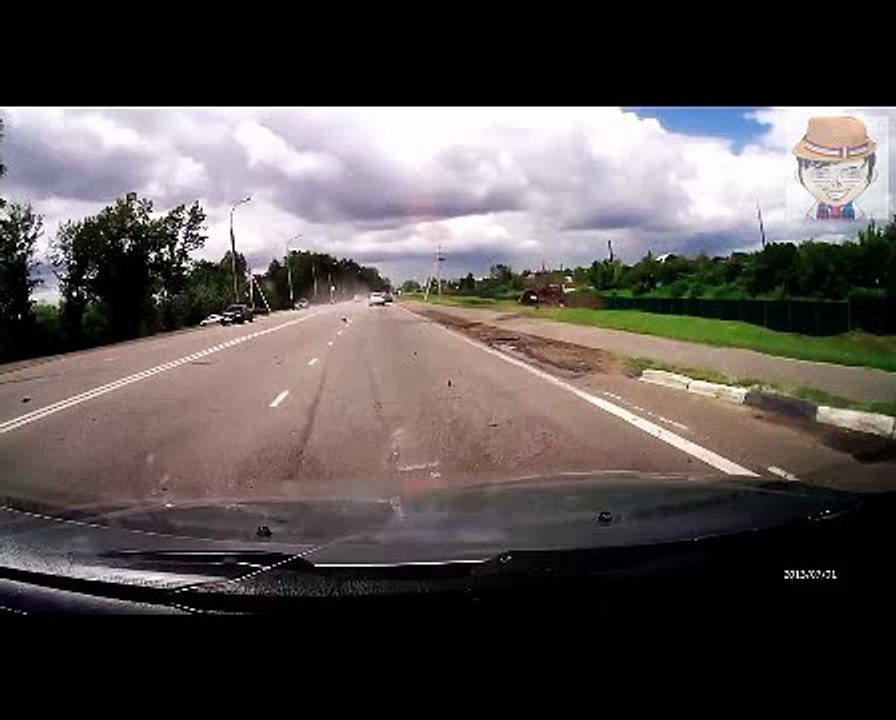 Mad Hyundai - an accident in Tambov 12.07.2015