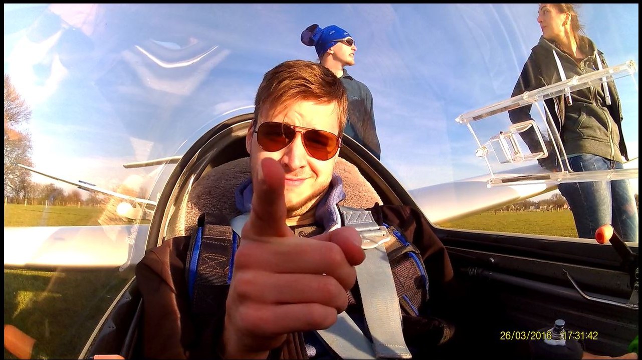 Segelfliegen Soaring  Kamen - Heeren 2016 Osterfeuer Flugsaisonbeginn Anfliegen Luftsportfreunde 2000