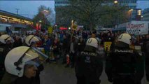 Derechistas austríacos protestan contra un centro de acogida para refugiados