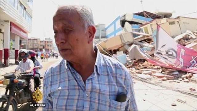 Rescuers search for Ecuador earthquake survivors