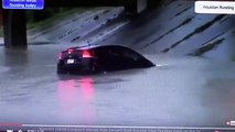 Obama Voter Is Tricked By Rain & Puddles On The Way Back From Voting - Blames Republicans For Rain